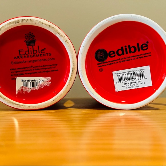 ❤️ Two Red Valentine vases ❤️ - Picture 3 of 10